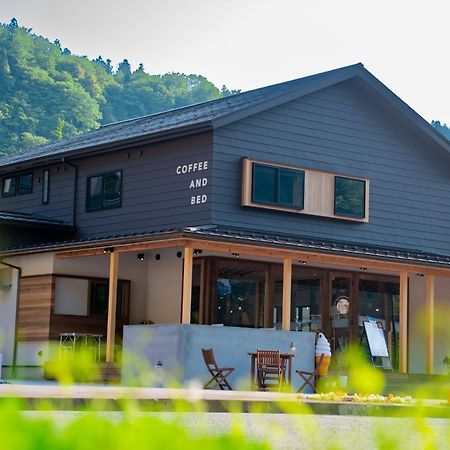 Locomotion Coffee And Bed Tateyama  Zewnętrze zdjęcie