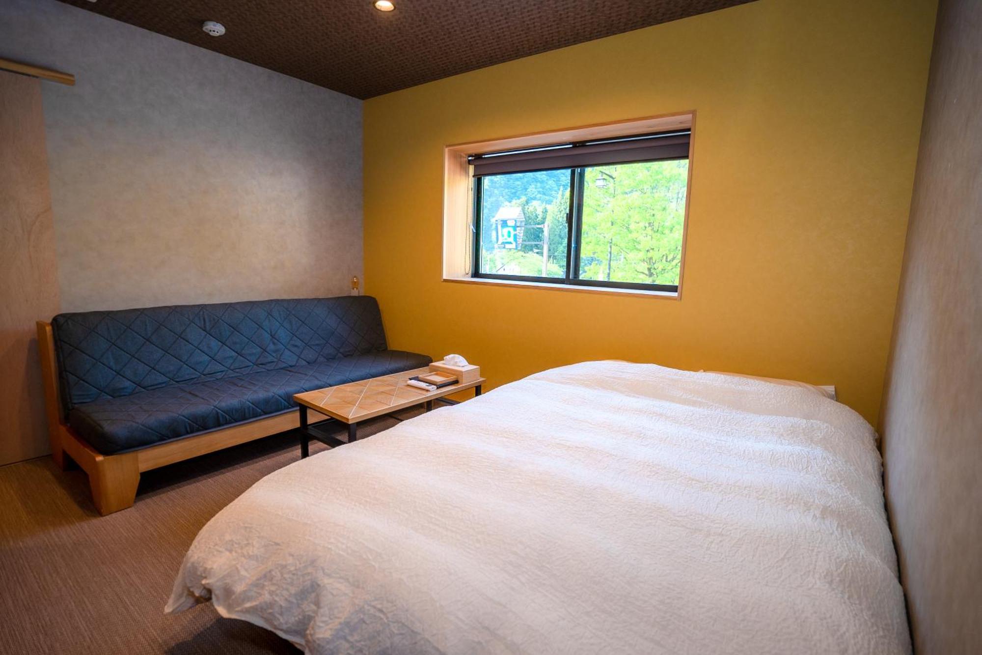 Locomotion Coffee And Bed Tateyama  Zewnętrze zdjęcie